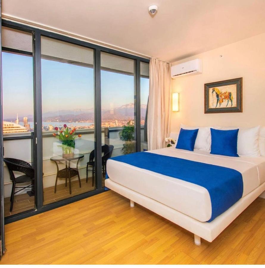 Orbi City Luxury Suite Batumi Luaran gambar