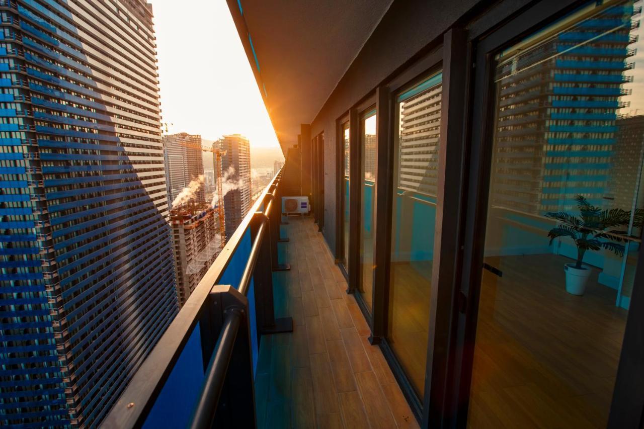 Orbi City Luxury Suite Batumi Luaran gambar