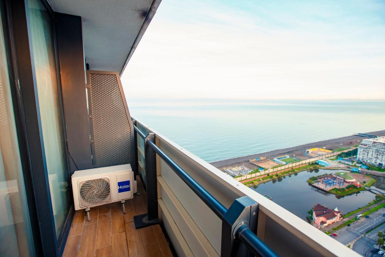 Orbi City Luxury Suite Batumi Luaran gambar