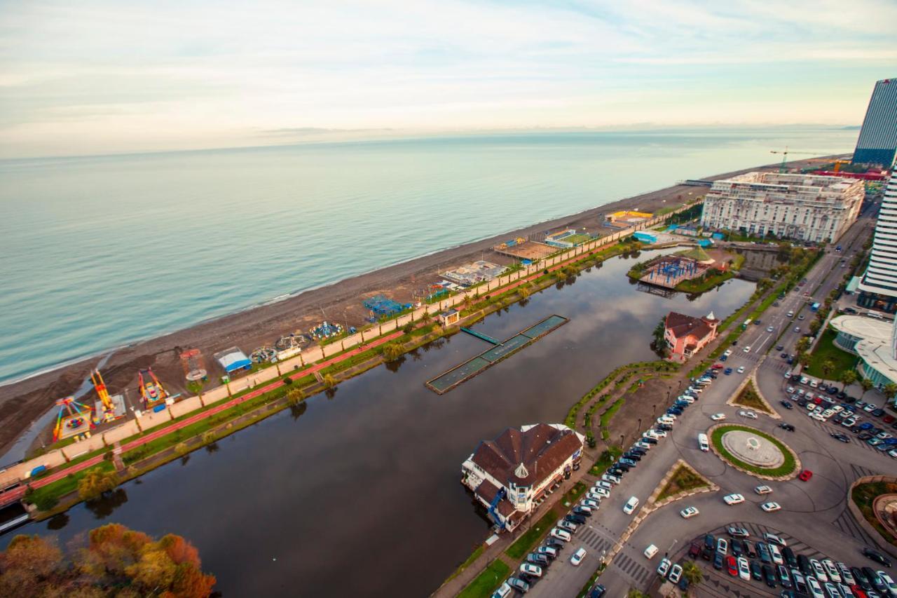 Orbi City Luxury Suite Batumi Luaran gambar