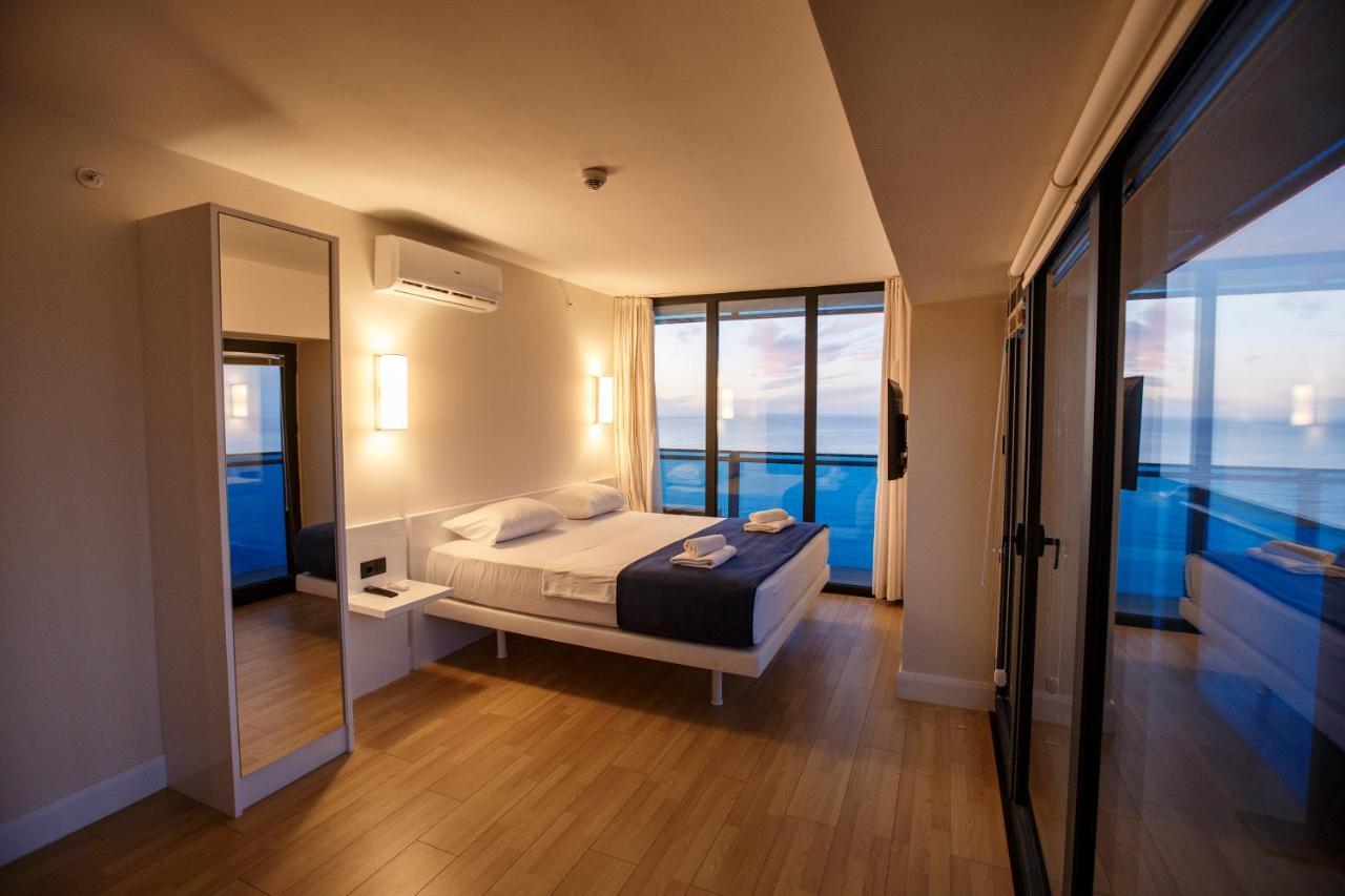 Orbi City Luxury Suite Batumi Luaran gambar